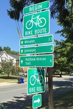 Que se conectara con más rutas para bicicletas o caminos fuera de la vía pública