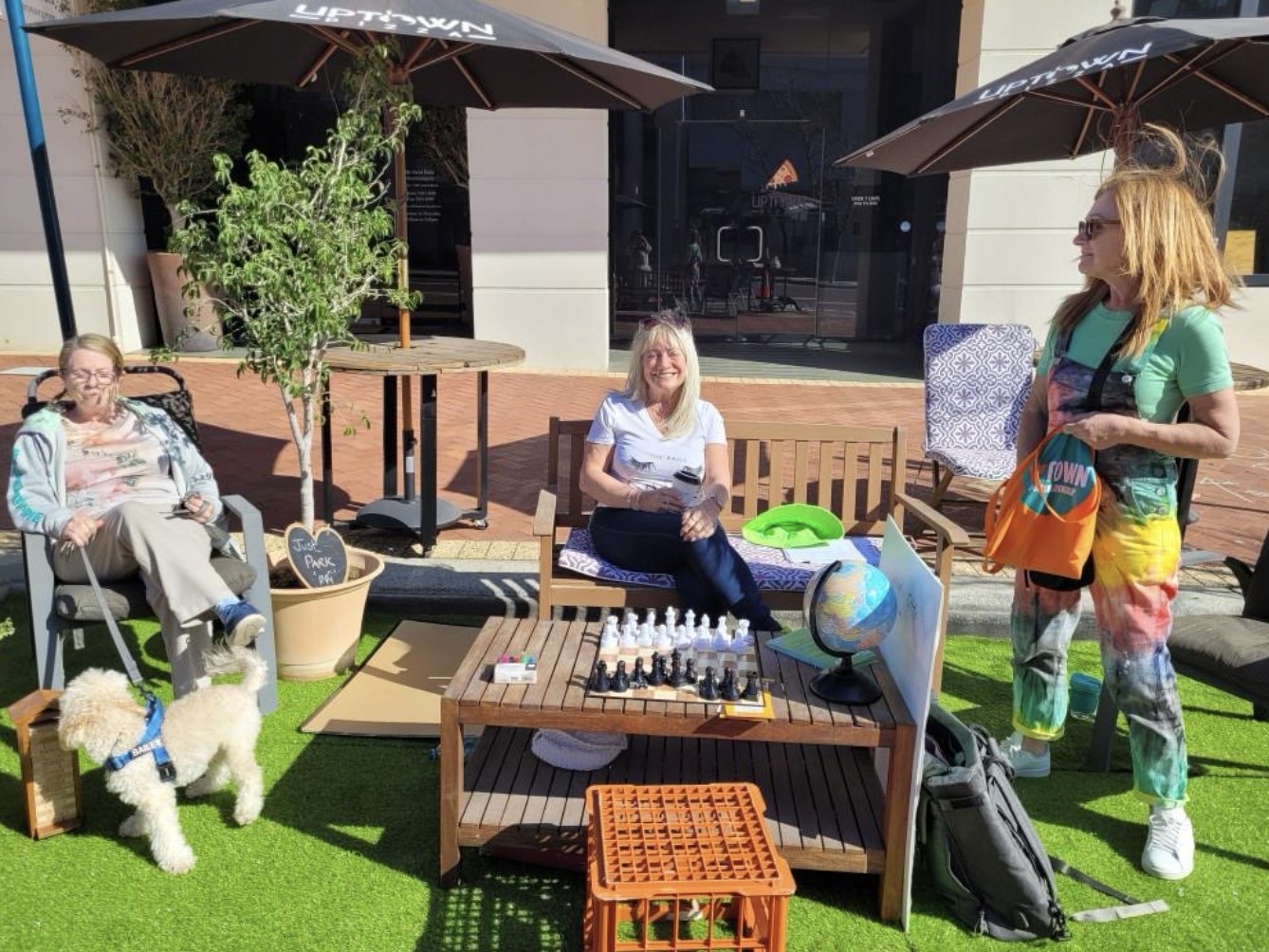   Parking Bay into Loungeroom 