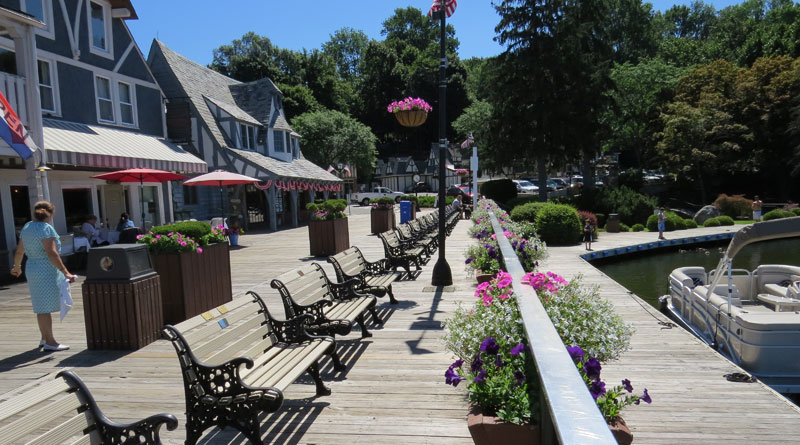  Paseo marítimo afrente del mar 