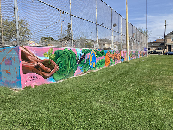 Retaining wall mural