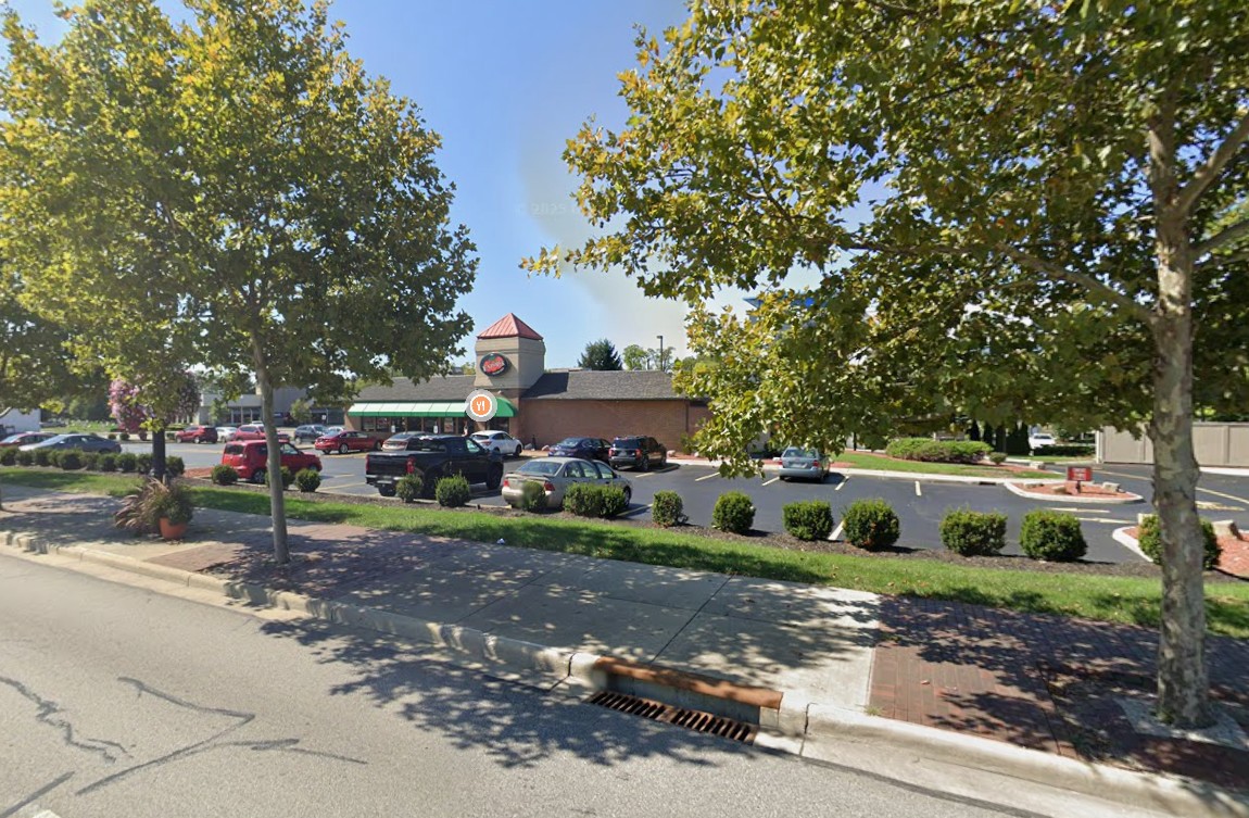  The city should focus more on adding landscaping requirements between commercial uses and streets, with a moderate increase in building design requirements. 