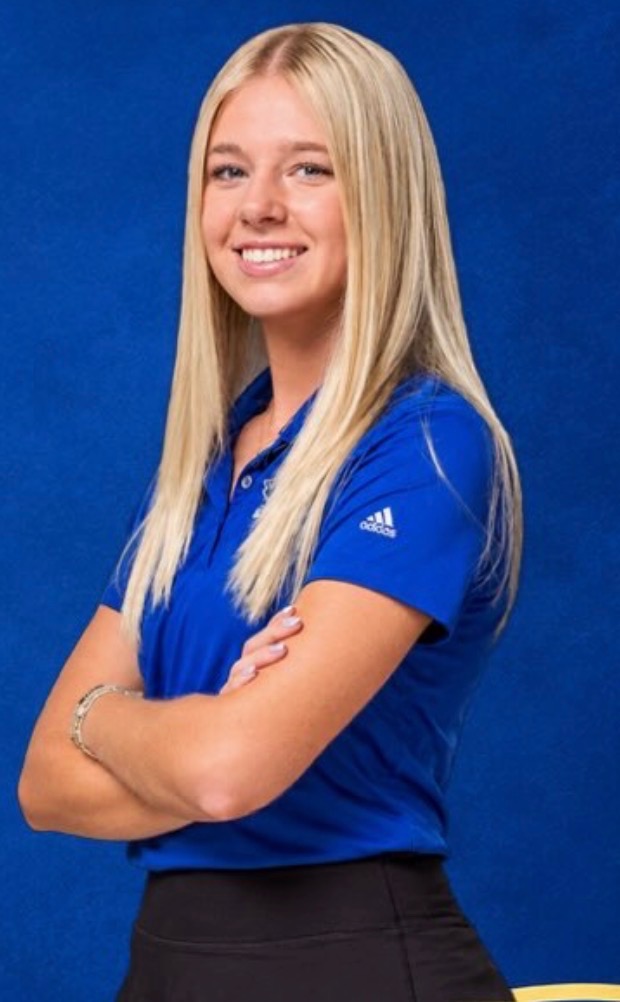  Julia Rollins 