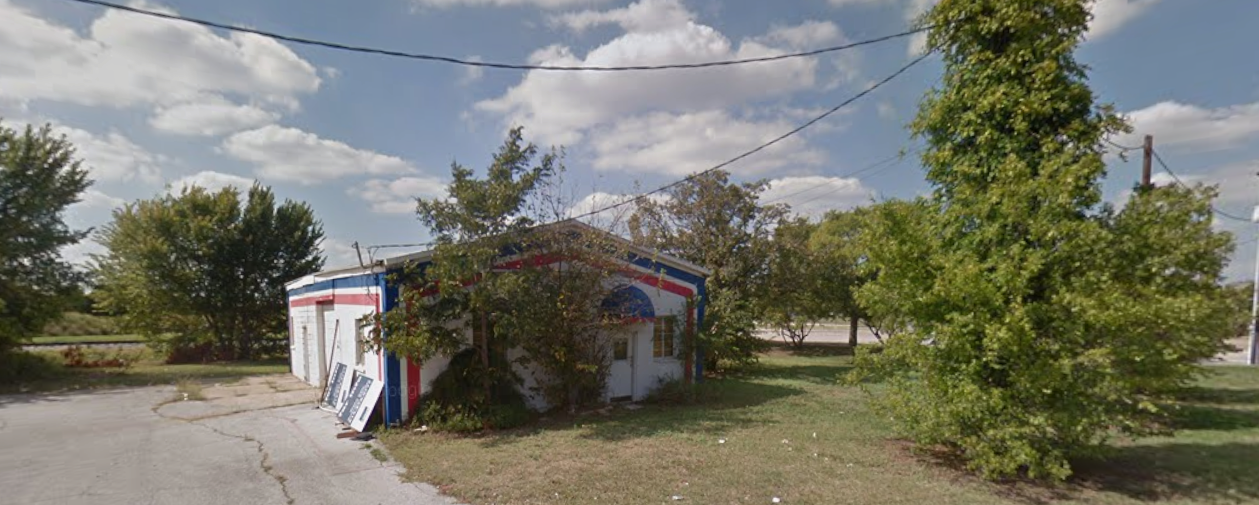  A Random Shed, 15223 Addison Rd 