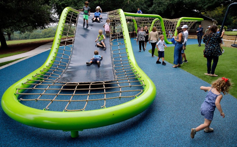  Net / Climbing Structures 